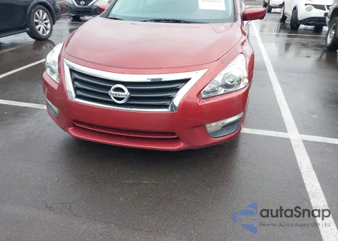 2015 Nissan Altima 2.5/2.5 S/2.5 Sl/2.5 Sv из США, поврежденный, VIN 1N4AL3AP7FN893729